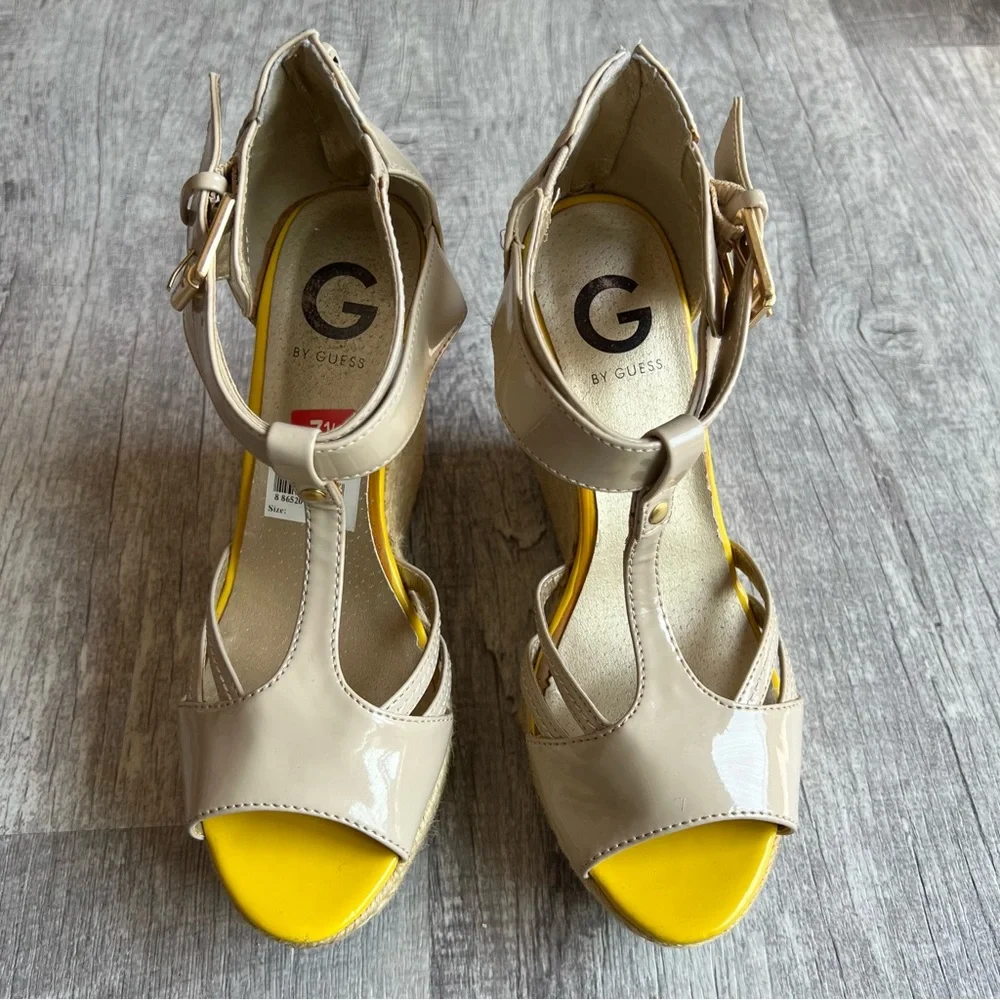 Guess Beige Patent Leather Wedge  Sandals Women's Size 7.5